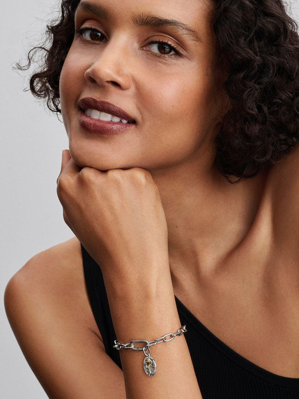 Rose Medaillon-Charm Sterling-Silber, 14 Karat Vergoldung