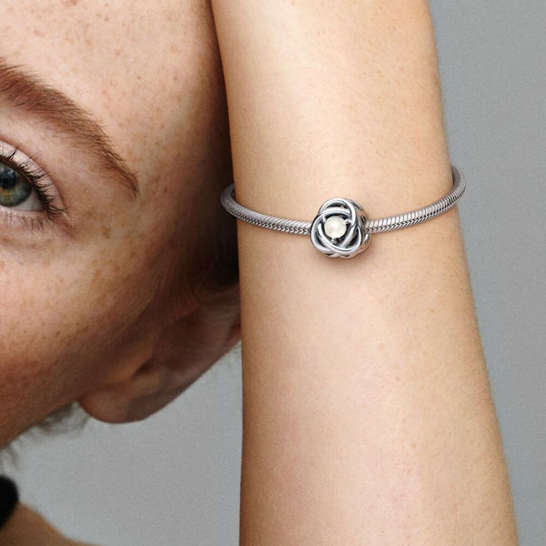 Charm Juni Geburtsstein Weißes Perlmutt Ewigkeitskreis Silber